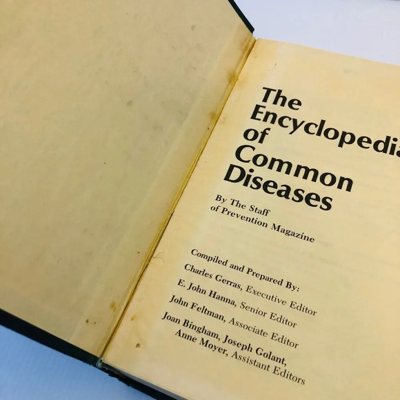 Encyclopedia of Common Diseases Hardcover – July 1, 1976 - Picture 5 of 6